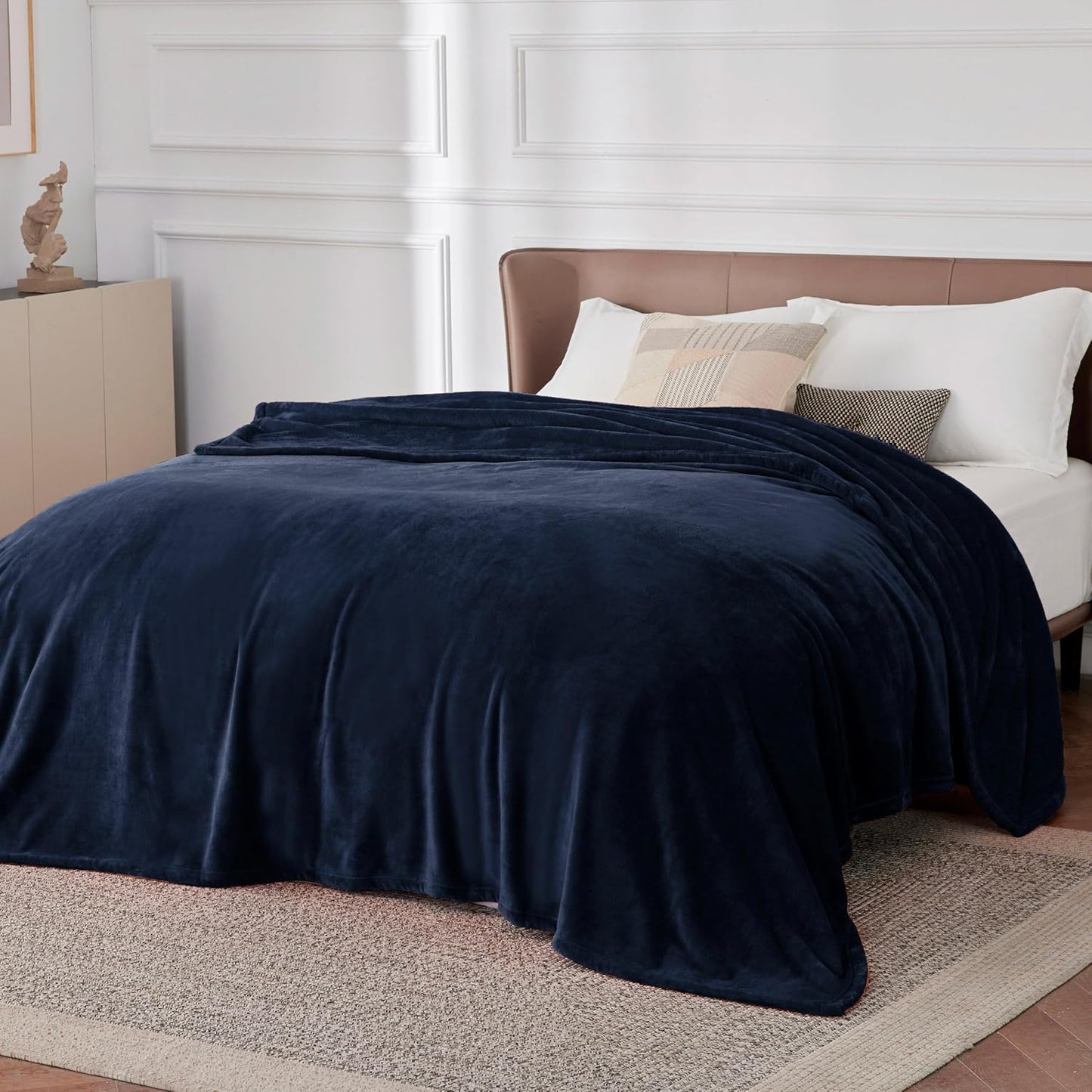 Queen Size Navy Fleece Blanket – Soft Lightweight Plush Cozy Blanket 90x90 Inches